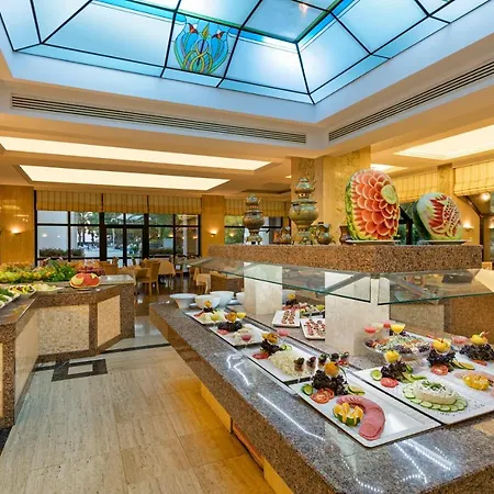 أوزجايماك فاليز 5*