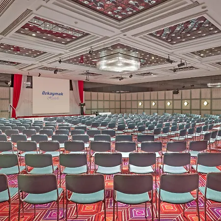 أوزجايماك فاليز فندق