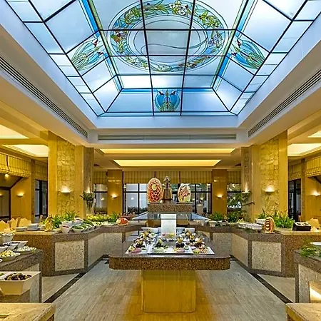 أوزجايماك فاليز فندق 5*
