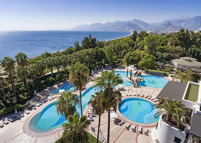 Hotel Oezkaymak Falez 5*